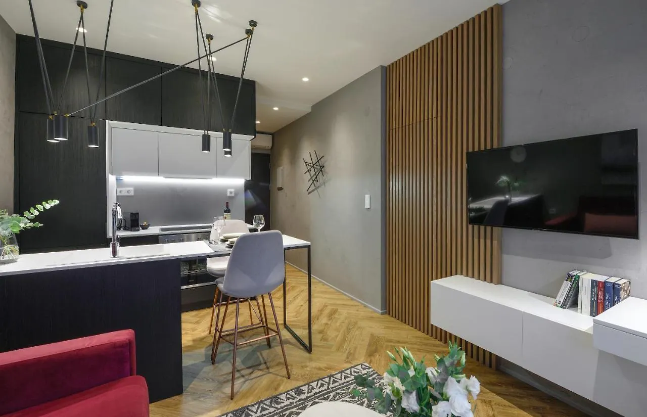 アパート Olvios Luxury Suites テッサロニキ